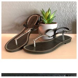 West Loop sandals